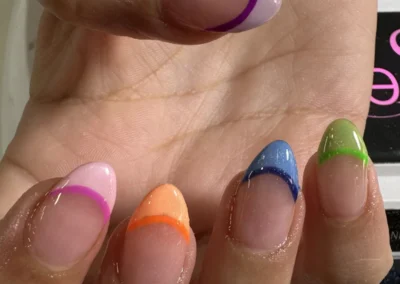 Raquel centro de uñas de colores